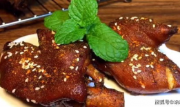 烤猪蹄的做法视频教程,烤猪蹄的秘制做法，香气扑鼻，肉质鲜嫩